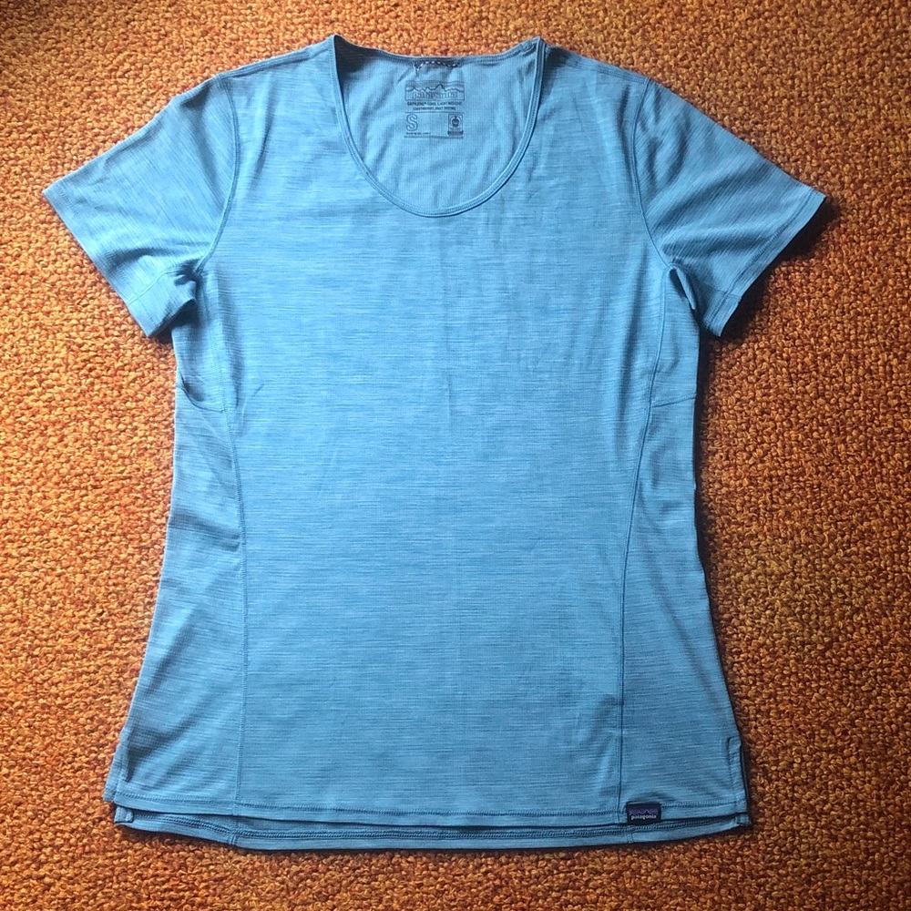 Patagonia Capilene Cool Lightweight Fast Drying base layer SMALL